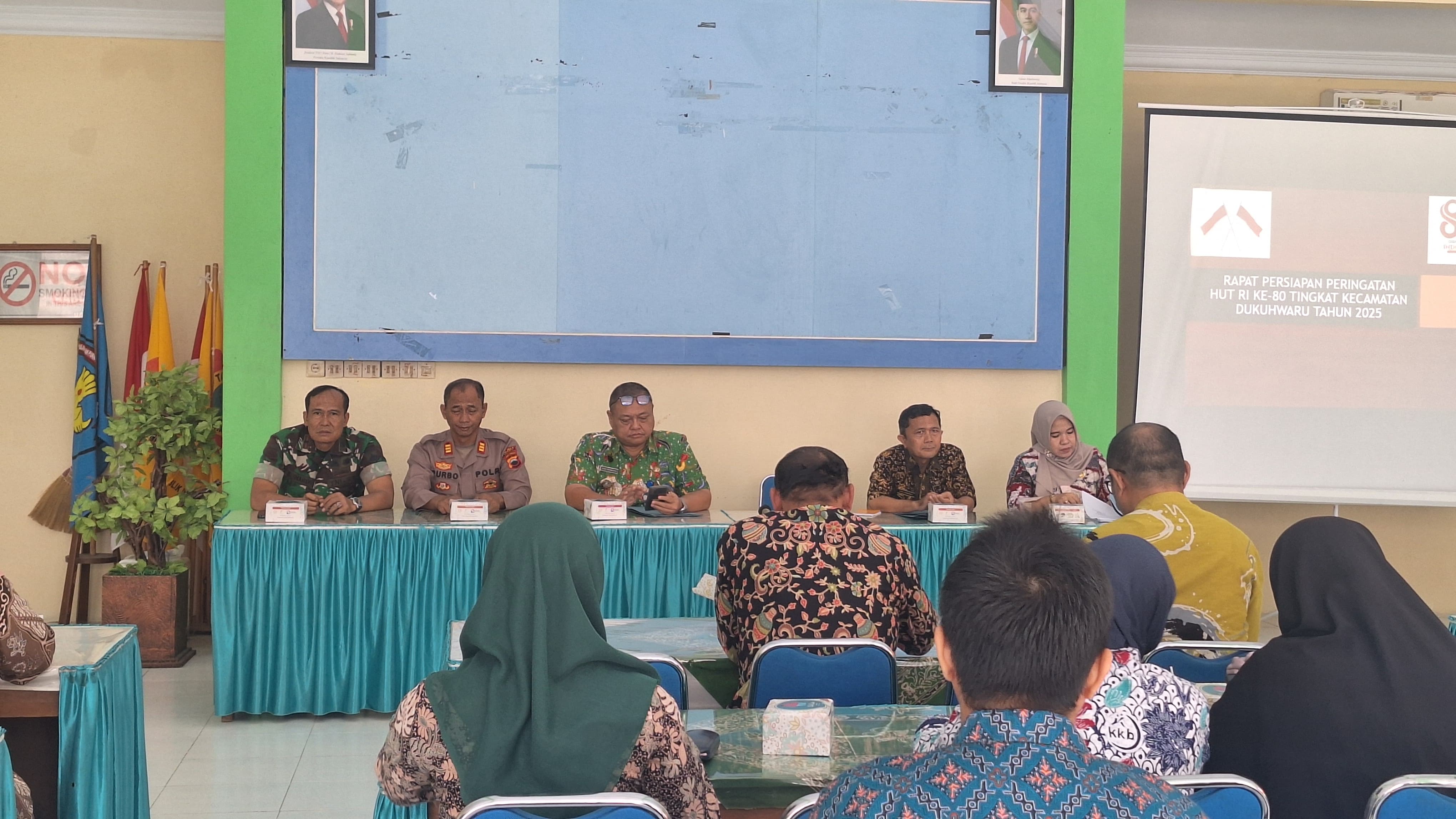 rapat-koordinasi-persiapan-hut-ri-ke-80-tingkat-kecamatan-dukuhwaru